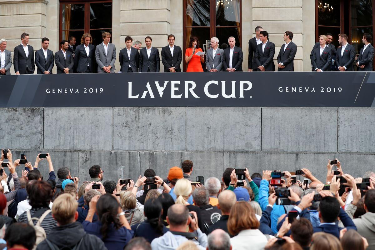 Janine Geigele am Laver Cup mit Roger Federer