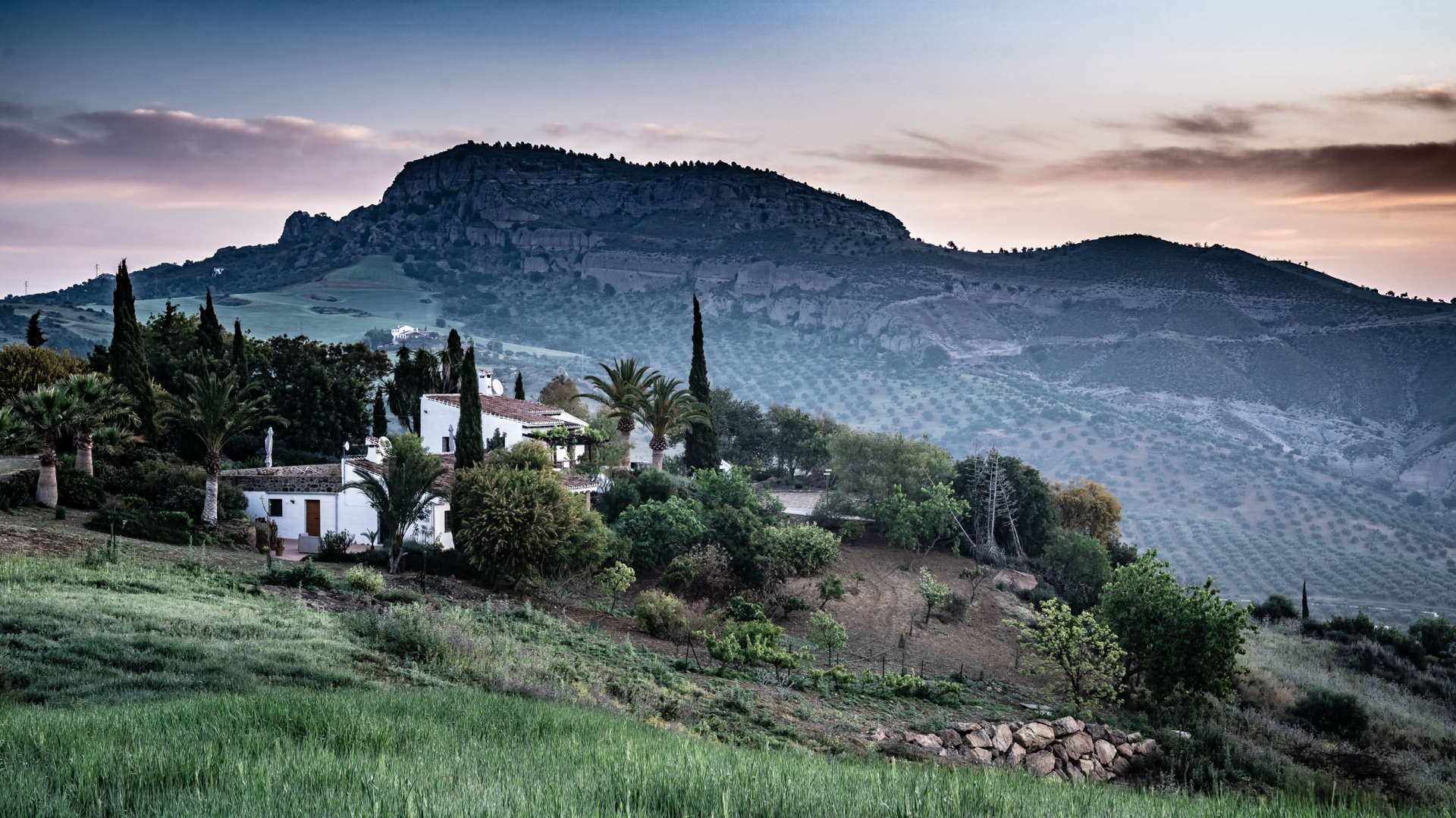 Rosas Cantares – Naturparadies und Golf hinter Málaga